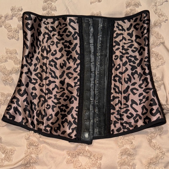 Leopard Print Shapewear Corset - Picture 1 of 5